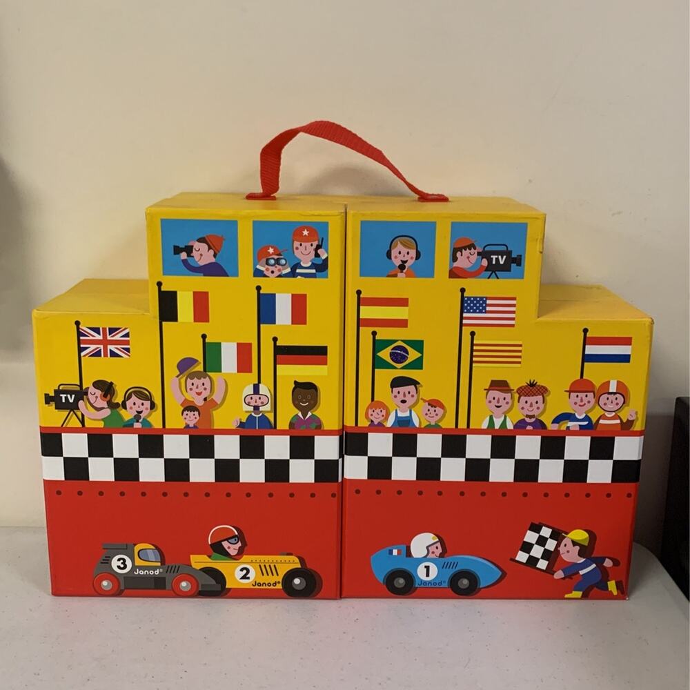 Janod Racing Wooden 3 Car Racing Grand Prix Suitcase Playset - Picture 2 of 7